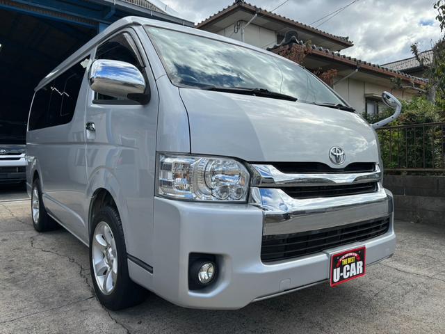 ハイエースワゴン GL 4WD 4型 10人乗り 左側パワースライドドア 17AW AC100V電源 地デジ ナビ 電動格納ミラー キーレス(2枚目)