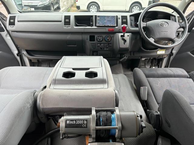 ハイエースバン ＳロングワイドＤＸ　４ＷＤ　２型　ナビ　Ｂカメラ　電動ウインチ　キーレス　ＥＴＣ（10枚目）