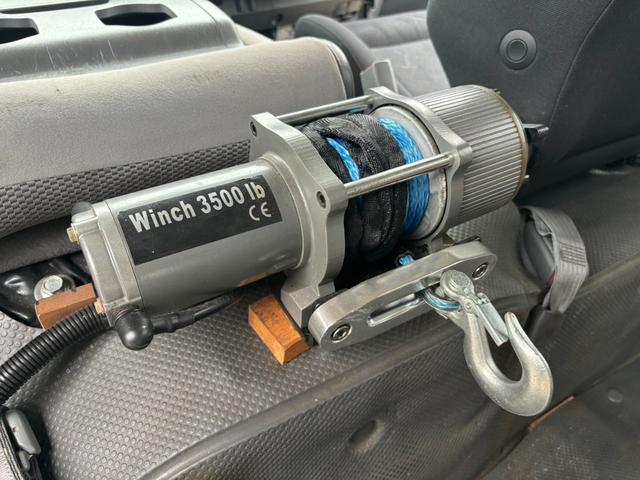 ハイエースバン ＳロングワイドＤＸ　４ＷＤ　２型　ナビ　Ｂカメラ　電動ウインチ　キーレス　ＥＴＣ（16枚目）