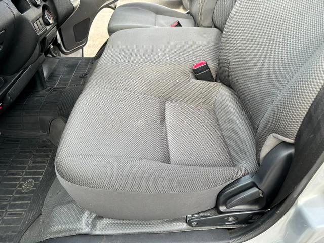 ハイエースバン ロングＤＸ　ディーゼルターボ　３０００　４型　ハイルーフ　ナビ　Ｂカメラ　パワーウィンドウ　キーレス　ＥＴＣ（12枚目）