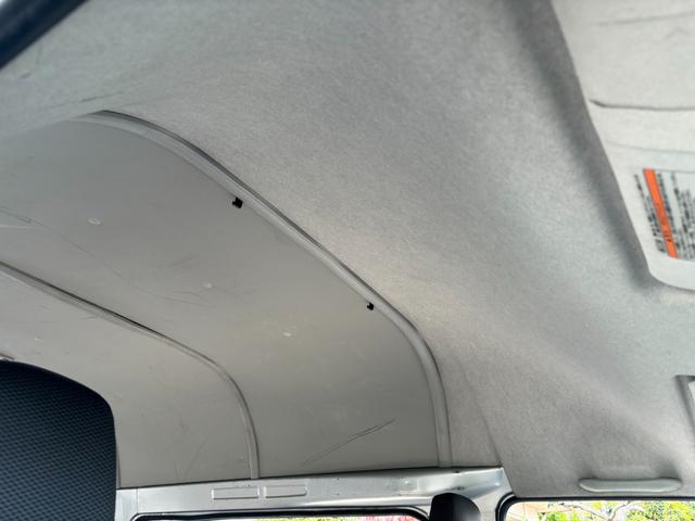 ハイエースバン ロングＤＸ　ディーゼルターボ　３０００　４型　ハイルーフ　ナビ　Ｂカメラ　パワーウィンドウ　キーレス　ＥＴＣ（16枚目）