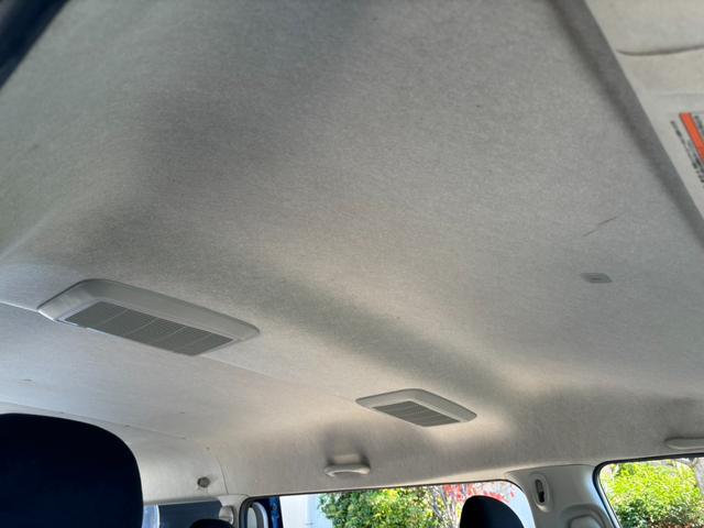 ハイエースバン ロングワイドスーパーＧＬ　４ＷＤ　４型　ワンオーナー車　スマートキー　ベッドキット　１５ＡＷ　Ｂカメラ　ＡＣ１００Ｖ電源　ＥＴＣ（17枚目）