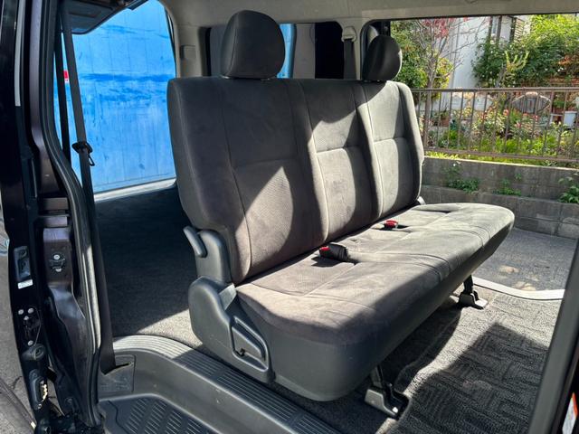 ハイエースバン ロングワイドスーパーＧＬ　ディーゼルターボ　３０００　４型　スマートキー　ＬＥＤヘッドライト　地デジ　ナビ　Ｂカメラ　ＥＴＣ（13枚目）