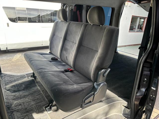 ハイエースバン ロングワイドスーパーＧＬ　ディーゼルターボ　３０００　４型　スマートキー　ＬＥＤヘッドライト　地デジ　ナビ　Ｂカメラ　ＥＴＣ（14枚目）
