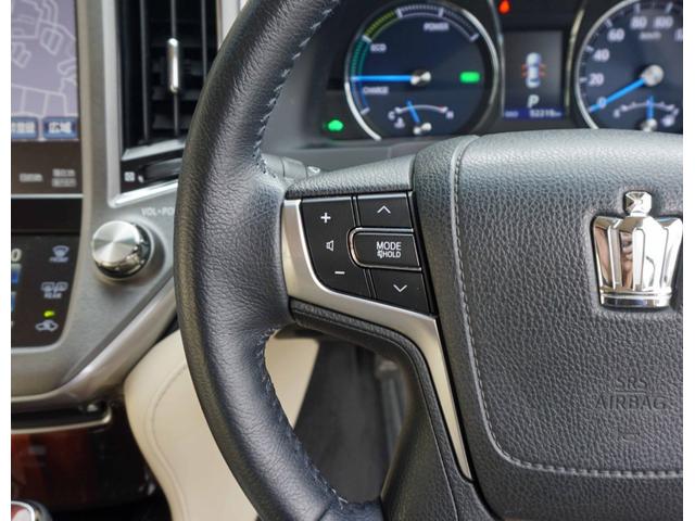 クラウンハイブリッド ロイヤルサルーン　スーパライブサウンド　純正ナビ　フルセグＴＶ　バックカメラ　Ｂｌｕｅｔｏｏｔｈ　パワーシート　ビルトインＥＴＣ　ディスチャージライト　クルコン　ステアリモコン　オートスイングＷエアコン（22枚目）