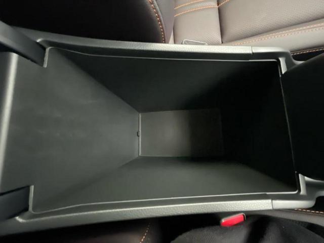 ZR-V eHEV Z BOSE/保証書/ディスプレイオーディオ+ナビ9インチ/アドバンスドルームミラー/ホンダセンシング/シートヒーター 前席/全方位モニター/車線逸脱防止支援システム/シート フルレザー 革シート 禁煙車(46枚目)