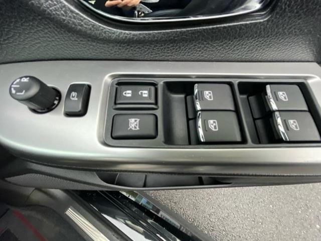 レヴォーグ ４ＷＤ２．０ＧＴ－Ｓアイサイト　社外　ＳＤナビ／アイサイト／車線逸脱防止支援システム／シート　ハーフレザー／オートステップ／ヘッドランプ　ＬＥＤ／ＥＴＣ／ＥＢＤ付ＡＢＳ／横滑り防止装置／クルーズコントロール／バックモニター　ターボ（31枚目）