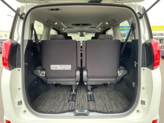 アルファード Ｓ　新品タイヤ／保証書／ディスプレイオーディオ＋ナビ９インチ／フリップダウンモニター　純正　１２．１インチ／トヨタセーフティセンス／両側電動スライドドア／車線逸脱防止支援システム　衝突被害軽減システム（20枚目）