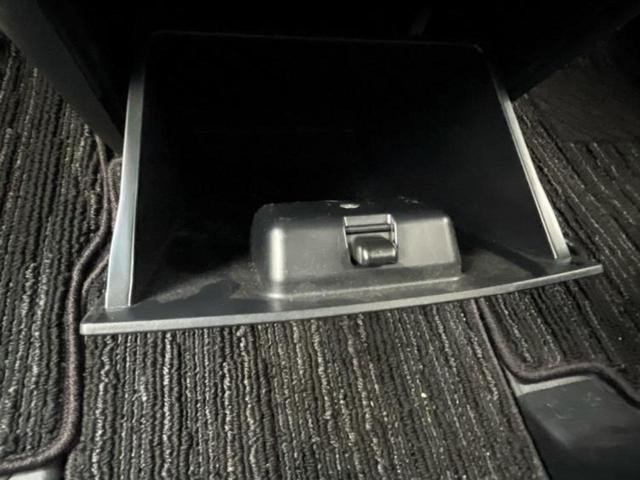 アルファード Ｓ　新品タイヤ／保証書／ディスプレイオーディオ＋ナビ９インチ／フリップダウンモニター　純正　１２．１インチ／トヨタセーフティセンス／両側電動スライドドア／車線逸脱防止支援システム　衝突被害軽減システム（57枚目）