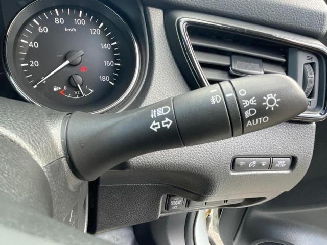 エクストレイル 4WD20Xi 保証書/純正 SDナビ/インテリジェントルームミラー/エマージェンシーブレーキ/シートヒーター 前席/アラウンドビューモニター/車線逸脱防止支援システム/電動バックドア/ヘッドランプ LED 4WD(17枚目)