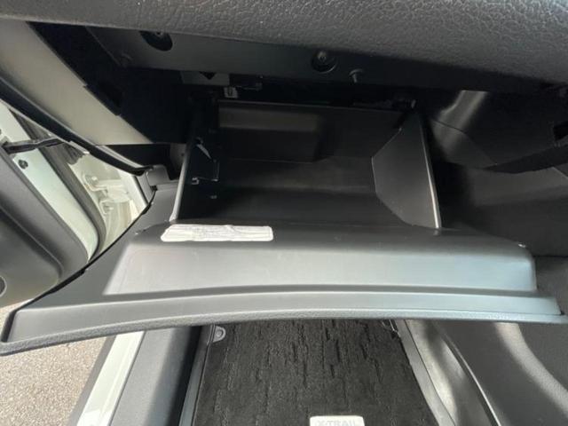 エクストレイル 4WD20Xi 保証書/純正 SDナビ/インテリジェントルームミラー/エマージェンシーブレーキ/シートヒーター 前席/アラウンドビューモニター/車線逸脱防止支援システム/電動バックドア/ヘッドランプ LED 4WD(38枚目)