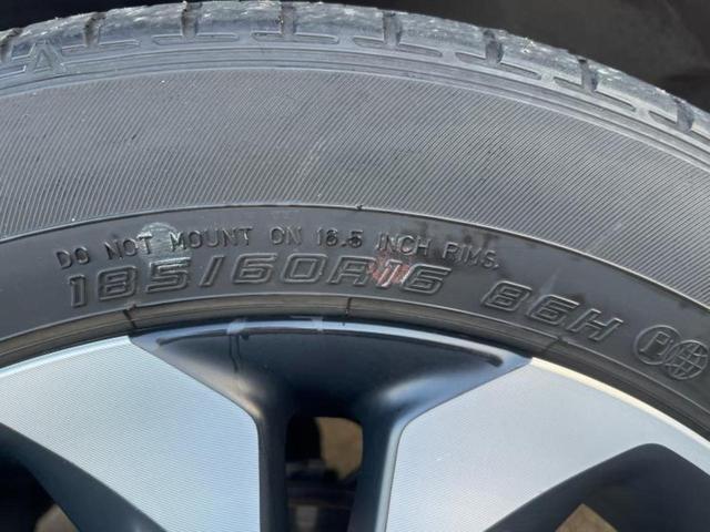 フィット ｅＨＥＶクロスター　新品タイヤ／保証書／社外　ＳＤナビ／ホンダセンシング／車線逸脱防止支援システム／パーキングアシスト　バックガイド／ヘッドランプ　ＬＥＤ／Ｂｌｕｅｔｏｏｔｈ接続／ＥＴＣ／ＥＢＤ付ＡＢＳ　バックカメラ（53枚目）