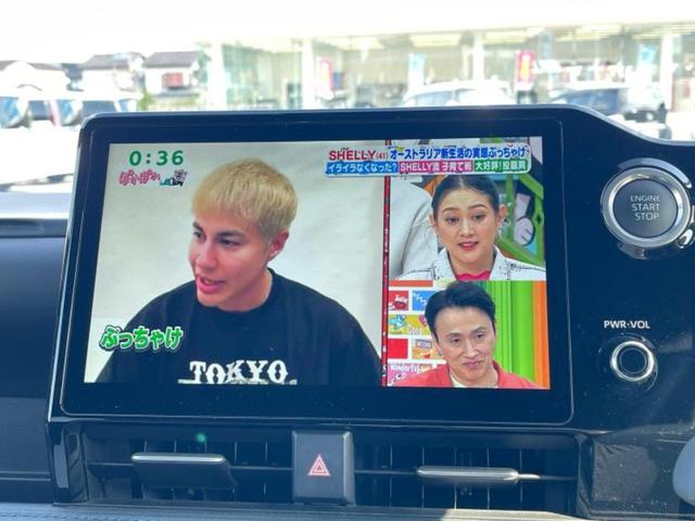 ヴォクシー S-Z ディスプレイオーディオ+ナビ10.5インチ/トヨタセーフティセンス/両側電動スライドドア/シートヒーター 前席/車線逸脱防止支援システム/シート ハーフレザー/ヘッドランプ LED バックカメラ(12枚目)