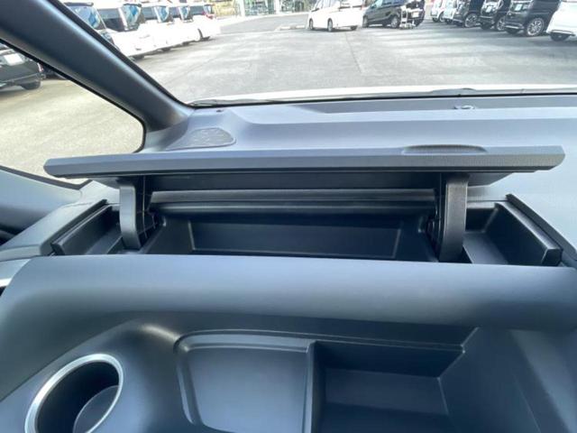 ヴォクシー S-Z ディスプレイオーディオ+ナビ10.5インチ/トヨタセーフティセンス/両側電動スライドドア/シートヒーター 前席/車線逸脱防止支援システム/シート ハーフレザー/ヘッドランプ LED バックカメラ(48枚目)