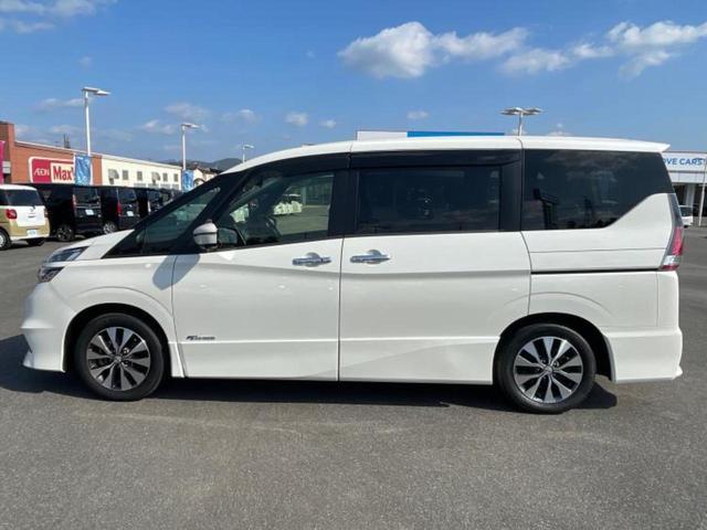 セレナ ハイウェイスター　新品タイヤ／純正　９インチ　ナビ／フリップダウンモニター　純正　１１インチ／インテリジェントルームミラー／エマージェンシーブレーキ／両側電動スライドドア／アラウンドビューモニター　衝突被害軽減システム（2枚目）