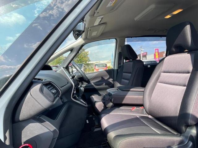 セレナ ハイウェイスター　新品タイヤ／純正　９インチ　ナビ／フリップダウンモニター　純正　１１インチ／インテリジェントルームミラー／エマージェンシーブレーキ／両側電動スライドドア／アラウンドビューモニター　衝突被害軽減システム（7枚目）