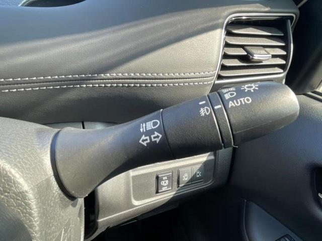 セレナ ハイウェイスター　新品タイヤ／純正　９インチ　ナビ／フリップダウンモニター　純正　１１インチ／インテリジェントルームミラー／エマージェンシーブレーキ／両側電動スライドドア／アラウンドビューモニター　衝突被害軽減システム（13枚目）