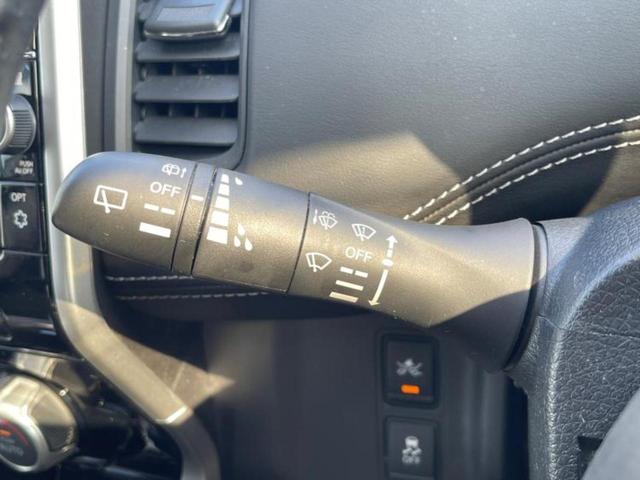 セレナ ハイウェイスター　新品タイヤ／純正　９インチ　ナビ／フリップダウンモニター　純正　１１インチ／インテリジェントルームミラー／エマージェンシーブレーキ／両側電動スライドドア／アラウンドビューモニター　衝突被害軽減システム（14枚目）