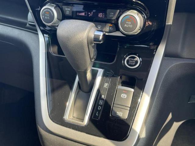 セレナ ハイウェイスター　新品タイヤ／純正　９インチ　ナビ／フリップダウンモニター　純正　１１インチ／インテリジェントルームミラー／エマージェンシーブレーキ／両側電動スライドドア／アラウンドビューモニター　衝突被害軽減システム（15枚目）