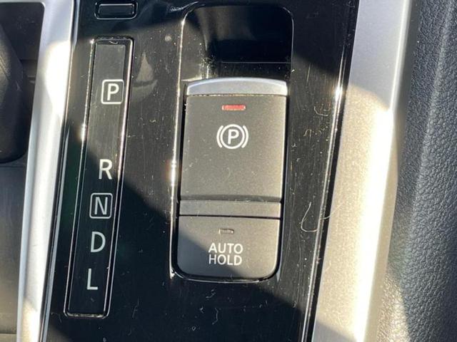 セレナ ハイウェイスター　新品タイヤ／純正　９インチ　ナビ／フリップダウンモニター　純正　１１インチ／インテリジェントルームミラー／エマージェンシーブレーキ／両側電動スライドドア／アラウンドビューモニター　衝突被害軽減システム（18枚目）