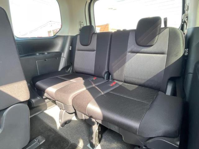 セレナ ハイウェイスター　新品タイヤ／純正　９インチ　ナビ／フリップダウンモニター　純正　１１インチ／インテリジェントルームミラー／エマージェンシーブレーキ／両側電動スライドドア／アラウンドビューモニター　衝突被害軽減システム（19枚目）