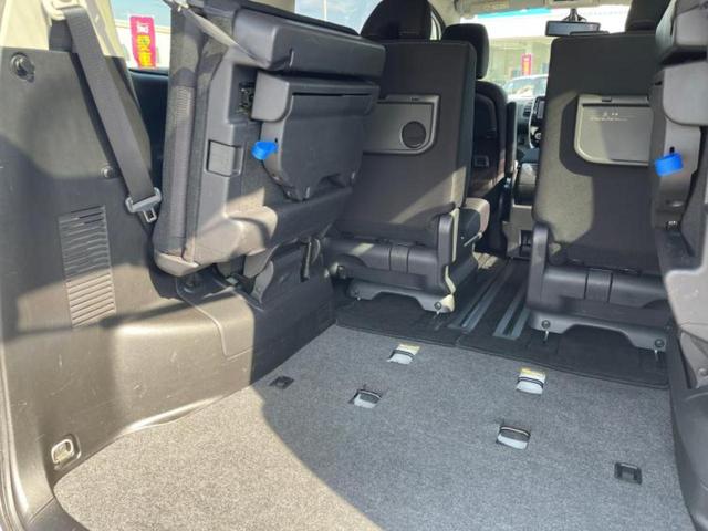 セレナ ハイウェイスター　新品タイヤ／純正　９インチ　ナビ／フリップダウンモニター　純正　１１インチ／インテリジェントルームミラー／エマージェンシーブレーキ／両側電動スライドドア／アラウンドビューモニター　衝突被害軽減システム（28枚目）