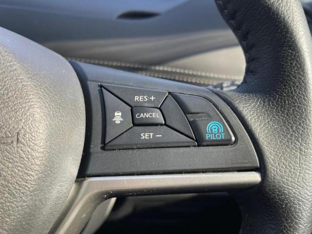 セレナ ハイウェイスター　新品タイヤ／純正　９インチ　ナビ／フリップダウンモニター　純正　１１インチ／インテリジェントルームミラー／エマージェンシーブレーキ／両側電動スライドドア／アラウンドビューモニター　衝突被害軽減システム（30枚目）