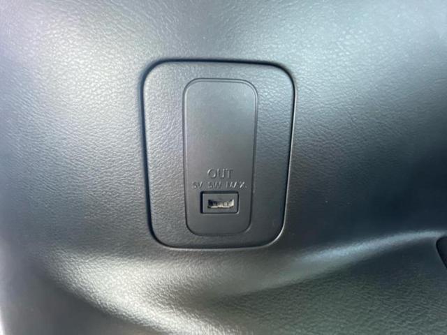 セレナ ハイウェイスター　新品タイヤ／純正　９インチ　ナビ／フリップダウンモニター　純正　１１インチ／インテリジェントルームミラー／エマージェンシーブレーキ／両側電動スライドドア／アラウンドビューモニター　衝突被害軽減システム（36枚目）