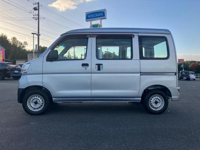 ハイゼットカーゴ スペシャルＳＡ３　保証書／スマートアシスト（トヨタ・ダイハツ）／車線逸脱防止支援システム／ＥＢＤ付ＡＢＳ／横滑り防止装置／アイドリングストップ／禁煙車／衝突安全ボディ／パワーウインドウ／パワーステアリング（2枚目）