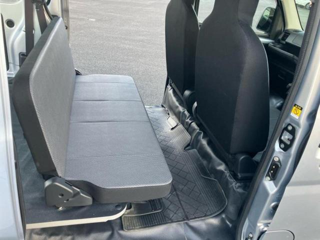 ハイゼットカーゴ スペシャルＳＡ３　保証書／スマートアシスト（トヨタ・ダイハツ）／車線逸脱防止支援システム／ＥＢＤ付ＡＢＳ／横滑り防止装置／アイドリングストップ／禁煙車／衝突安全ボディ／パワーウインドウ／パワーステアリング（5枚目）