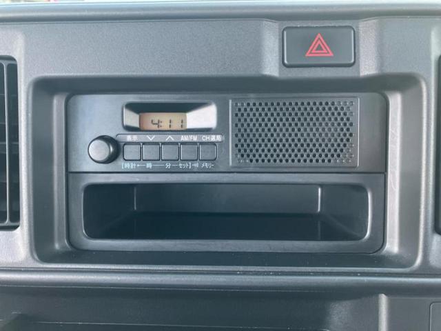 ハイゼットカーゴ スペシャルＳＡ３　保証書／スマートアシスト（トヨタ・ダイハツ）／車線逸脱防止支援システム／ＥＢＤ付ＡＢＳ／横滑り防止装置／アイドリングストップ／禁煙車／衝突安全ボディ／パワーウインドウ／パワーステアリング（9枚目）