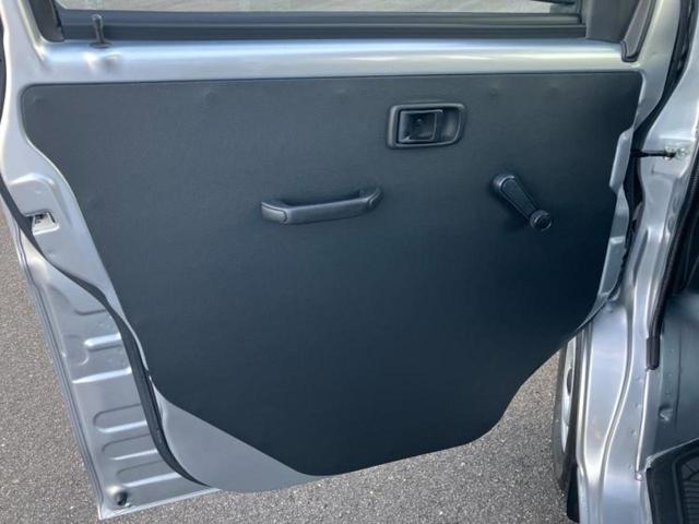 ハイゼットカーゴ スペシャルＳＡ３　保証書／スマートアシスト（トヨタ・ダイハツ）／車線逸脱防止支援システム／ＥＢＤ付ＡＢＳ／横滑り防止装置／アイドリングストップ／禁煙車／衝突安全ボディ／パワーウインドウ／パワーステアリング（20枚目）