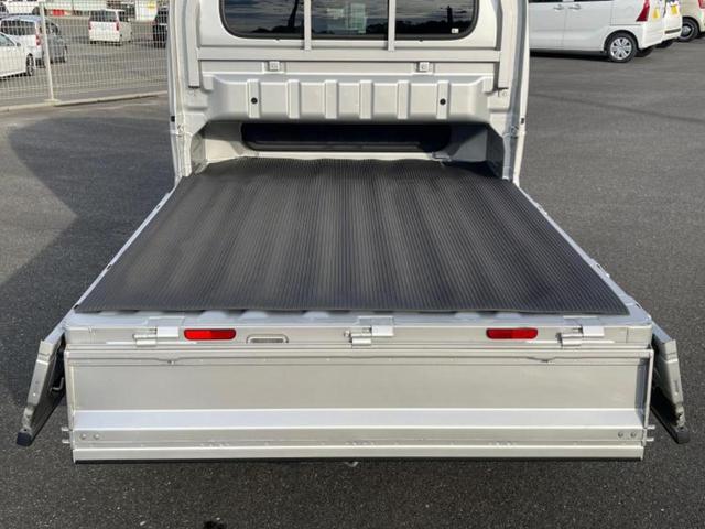 スーパーキャリイ 4WD L 新品タイヤ/衝突安全装置/EBD付ABS/横滑り防止装置/禁煙車/エアバッグ 運転席/エアバッグ 助手席/衝突安全ボディ/パワーステアリング/オートライト/マニュアルエアコン/ユーザー買取車 4WD(6枚目)