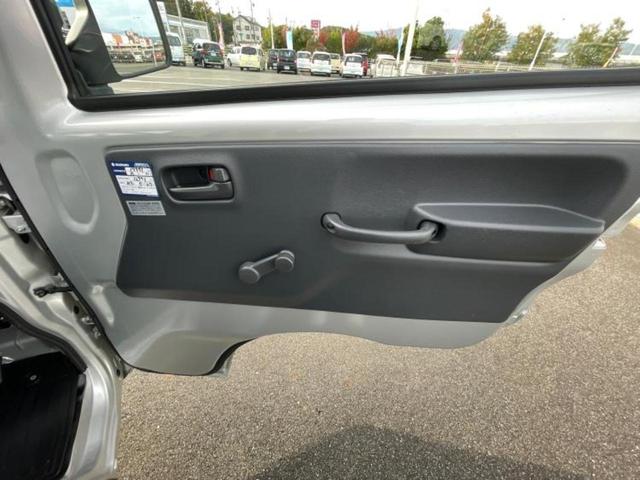 スーパーキャリイ 4WD L 新品タイヤ/衝突安全装置/EBD付ABS/横滑り防止装置/禁煙車/エアバッグ 運転席/エアバッグ 助手席/衝突安全ボディ/パワーステアリング/オートライト/マニュアルエアコン/ユーザー買取車 4WD(8枚目)