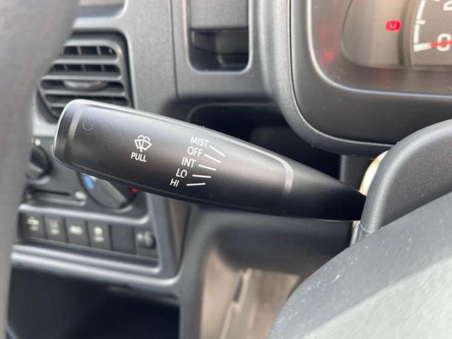 スーパーキャリイ 4WD L 新品タイヤ/衝突安全装置/EBD付ABS/横滑り防止装置/禁煙車/エアバッグ 運転席/エアバッグ 助手席/衝突安全ボディ/パワーステアリング/オートライト/マニュアルエアコン/ユーザー買取車 4WD(12枚目)