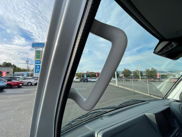 スーパーキャリイ 4WD L 新品タイヤ/衝突安全装置/EBD付ABS/横滑り防止装置/禁煙車/エアバッグ 運転席/エアバッグ 助手席/衝突安全ボディ/パワーステアリング/オートライト/マニュアルエアコン/ユーザー買取車 4WD(23枚目)