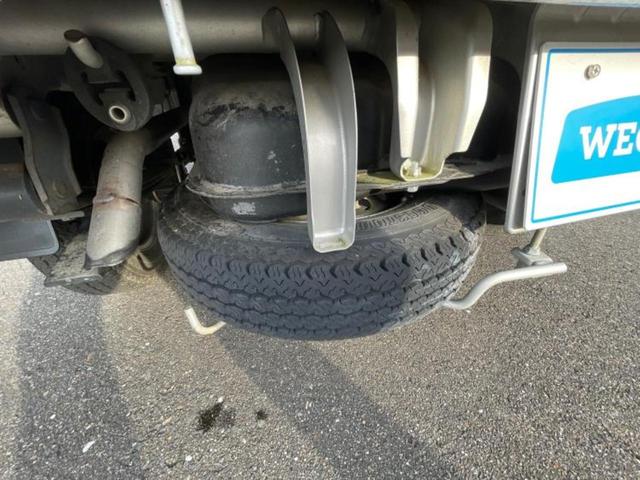 スーパーキャリイ 4WD L 新品タイヤ/衝突安全装置/EBD付ABS/横滑り防止装置/禁煙車/エアバッグ 運転席/エアバッグ 助手席/衝突安全ボディ/パワーステアリング/オートライト/マニュアルエアコン/ユーザー買取車 4WD(27枚目)