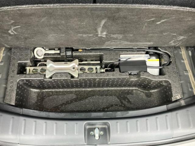 N-BOXカスタム G・Aパッケージ 新品タイヤ/社外 SDナビ/シティーブレーキアクティブシステム(ホンダ)/電動スライドドア/車線逸脱防止支援システム/ヘッドランプ HID/EBD付ABS/横滑り防止装置 DVD再生 レーンアシスト(25枚目)