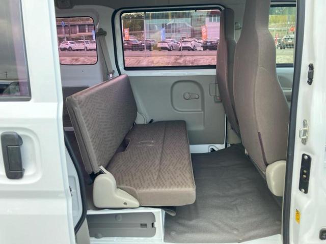 ＮＶ１００クリッパーバン ４ＷＤ　ＤＸ　新品タイヤ／ヘッドランプ　ＬＥＤ／禁煙車／エアバッグ　運転席／エアバッグ　助手席／ＭＴモード付き／アルミホイール　社外　１２インチ／パワーステアリング／マニュアルエアコン／取扱説明書　４ＷＤ（5枚目）