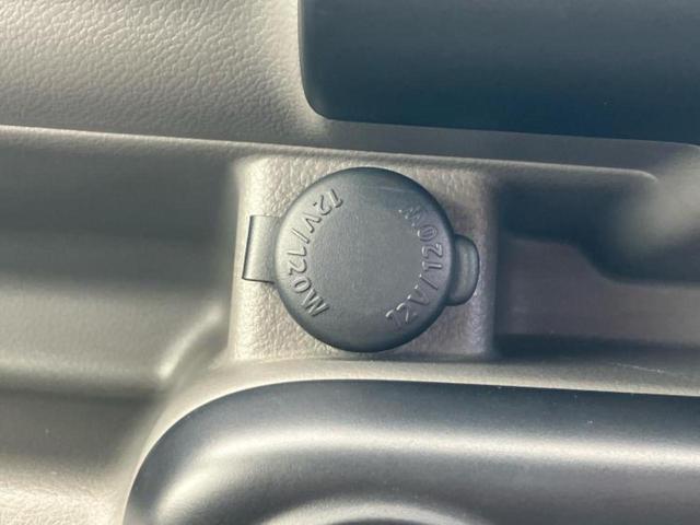 ＮＶ１００クリッパーバン ４ＷＤ　ＤＸ　新品タイヤ／ヘッドランプ　ＬＥＤ／禁煙車／エアバッグ　運転席／エアバッグ　助手席／ＭＴモード付き／アルミホイール　社外　１２インチ／パワーステアリング／マニュアルエアコン／取扱説明書　４ＷＤ（16枚目）