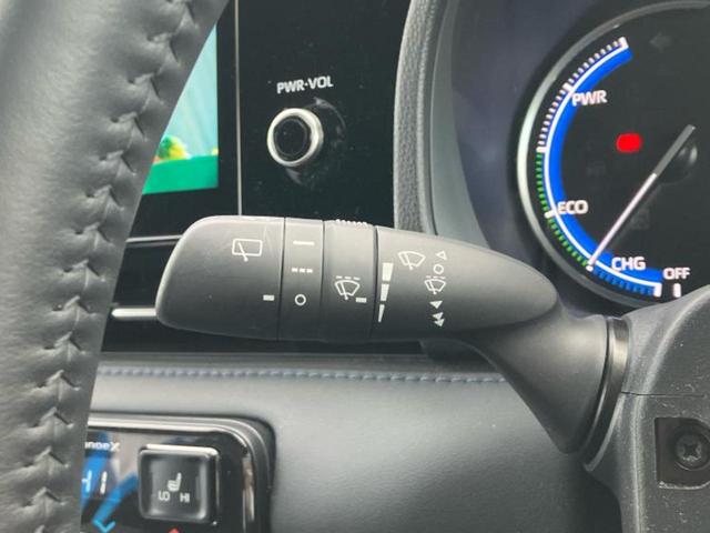 ヴォクシー ハイブリッドS-Z ディスプレイオーディオ+ナビ10.5インチ/フリップダウンモニター 純正 14インチ/トヨタセーフティセンス/両側電動スライドドア/シートヒーター 前席/車線逸脱防止支援システム 衝突被害軽減システム(18枚目)