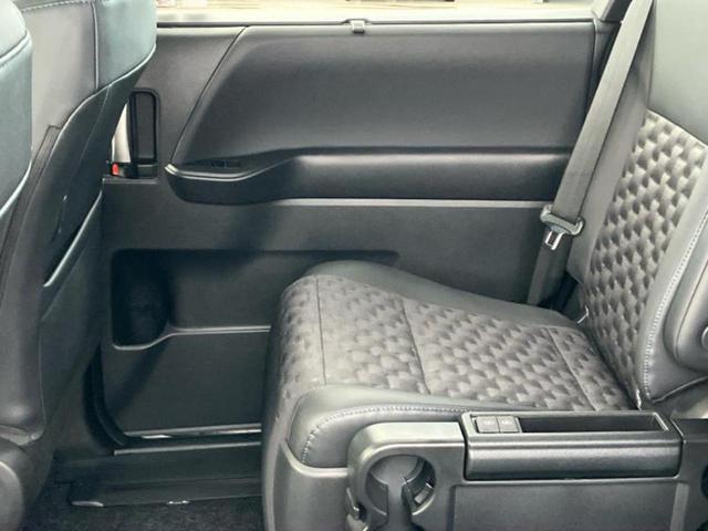 ヴォクシー ハイブリッドS-Z ディスプレイオーディオ+ナビ10.5インチ/フリップダウンモニター 純正 14インチ/トヨタセーフティセンス/両側電動スライドドア/シートヒーター 前席/車線逸脱防止支援システム 衝突被害軽減システム(24枚目)