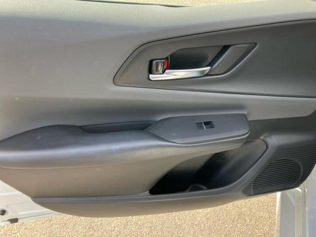 プリウス Ｚ　新品タイヤ／保証書／ディスプレイオーディオ／トヨタセーフティセンス／エアーシート　前席／全方位モニター／車線逸脱防止支援システム／シート　合皮／パーキングアシスト　自動操舵／電動バックドア　電動シート（21枚目）