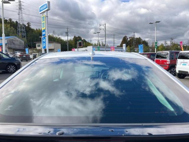 プリウス Ｚ　新品タイヤ／保証書／ディスプレイオーディオ／トヨタセーフティセンス／エアーシート　前席／全方位モニター／車線逸脱防止支援システム／シート　合皮／パーキングアシスト　自動操舵／電動バックドア　電動シート（48枚目）