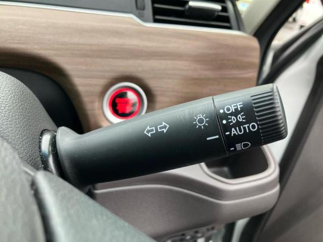 フリード Ｇホンダセンシング　新品タイヤ／純正　９インチ　ＳＤナビ／ホンダセンシング／両側電動スライドドア／車線逸脱防止支援システム／ドライブレコーダー　前後／Ｂｌｕｅｔｏｏｔｈ接続／ＥＴＣ／ＥＢＤ付ＡＢＳ／横滑り防止装置　禁煙車（17枚目）