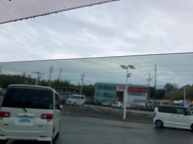 ムーヴキャンバス ストライプスＸ　保証書／スマートアシスト（トヨタ・ダイハツ）／両側電動スライドドア／車線逸脱防止支援システム／ＥＢＤ付ＡＢＳ／横滑り防止装置／アイドリングストップ／禁煙車／エアバッグ　運転席／エアバッグ　助手席（37枚目）