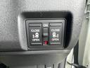 お車に合わせて無料保証以外にも、保証範囲、期間、距離を拡充させた有料保証もご用意しております!中古車の購入が初めてで不安・・・というお客様もご安心ください!