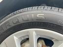 WECARSの展示場では実際に見て、触ってお車をお選びいただけます!知識の豊富な営業スタッフが様々なカーライフをご提案いたします!
