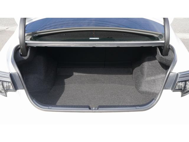 マークＸ ３５０Ｓ　Ｇ’ｓ　サンルーフ、車高調、社外１９インチ鍛造ＡＷ、大型ブレーキキャリパー、メンテナンス済み車両、９インチＡＬＰＩＮＥカーナビ、Ｂｌｕｅｔｏｏｔｈ、バックカメラ、ビルトインＥＴＣ、スマートキー（23枚目）