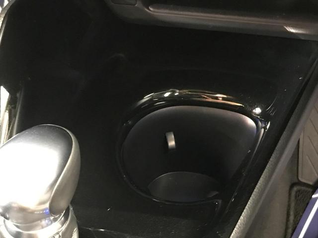G 衝突軽減装置 純正ナビ LEDヘッドライト レーダークルコン 禁煙車 ハーフレザーシート フルセグTV DVD再生 Bluetooth 前席シートヒーター 18インチAW(44枚目)